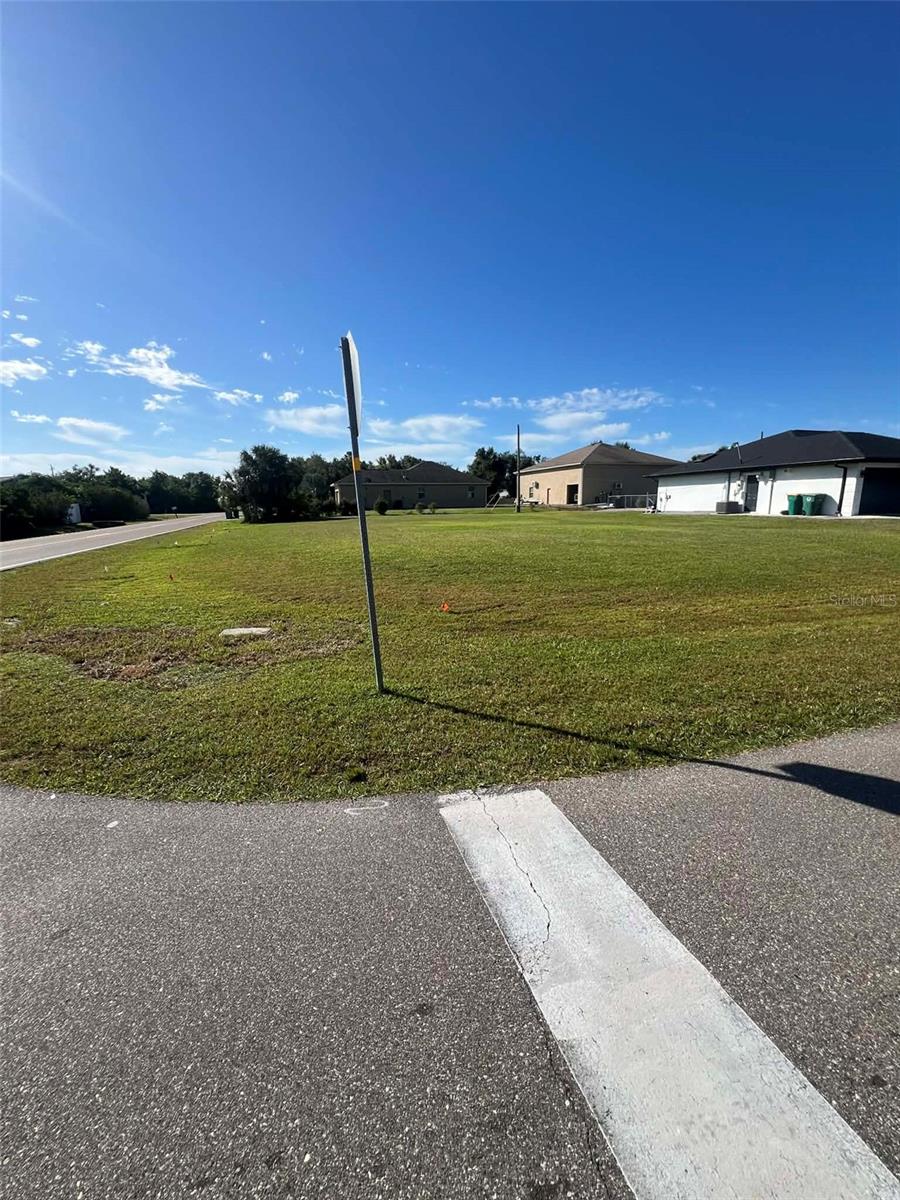 PORT CHARLOTTE SEC 050 - Land