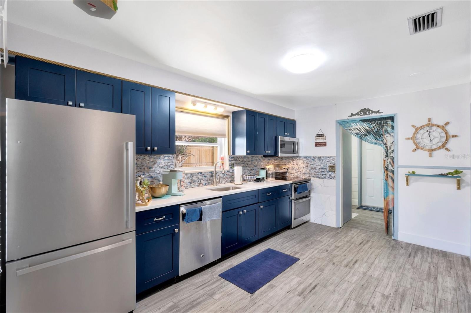 ST PETERSBURG BEACH REP - Residential Income