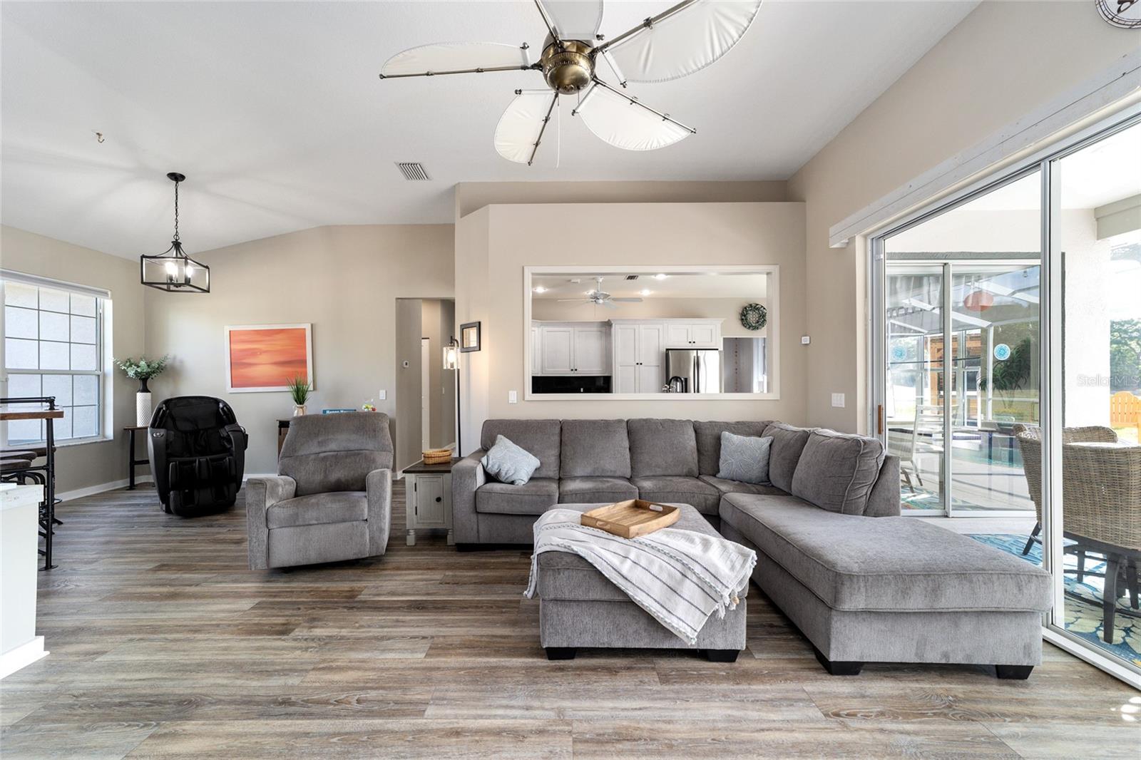 LAUREL RIDGE 01 - Residential