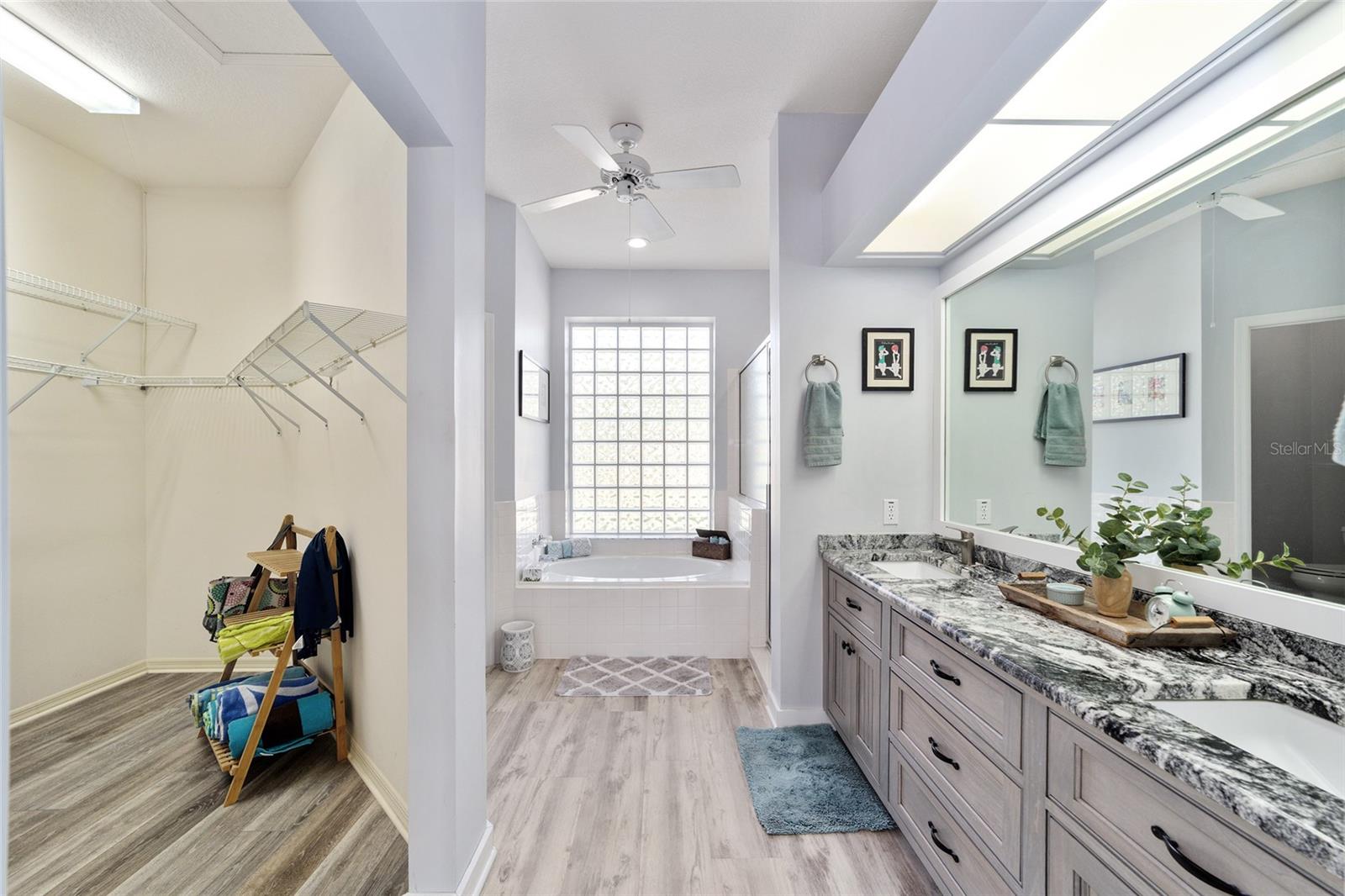 LAUREL RIDGE 01 - Residential
