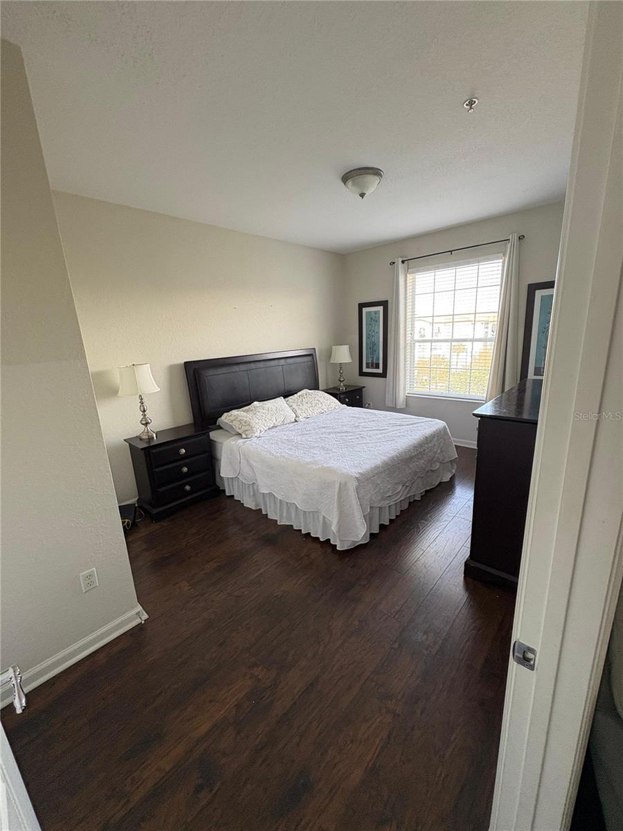 ISLES/CAY COMMONS - Residential