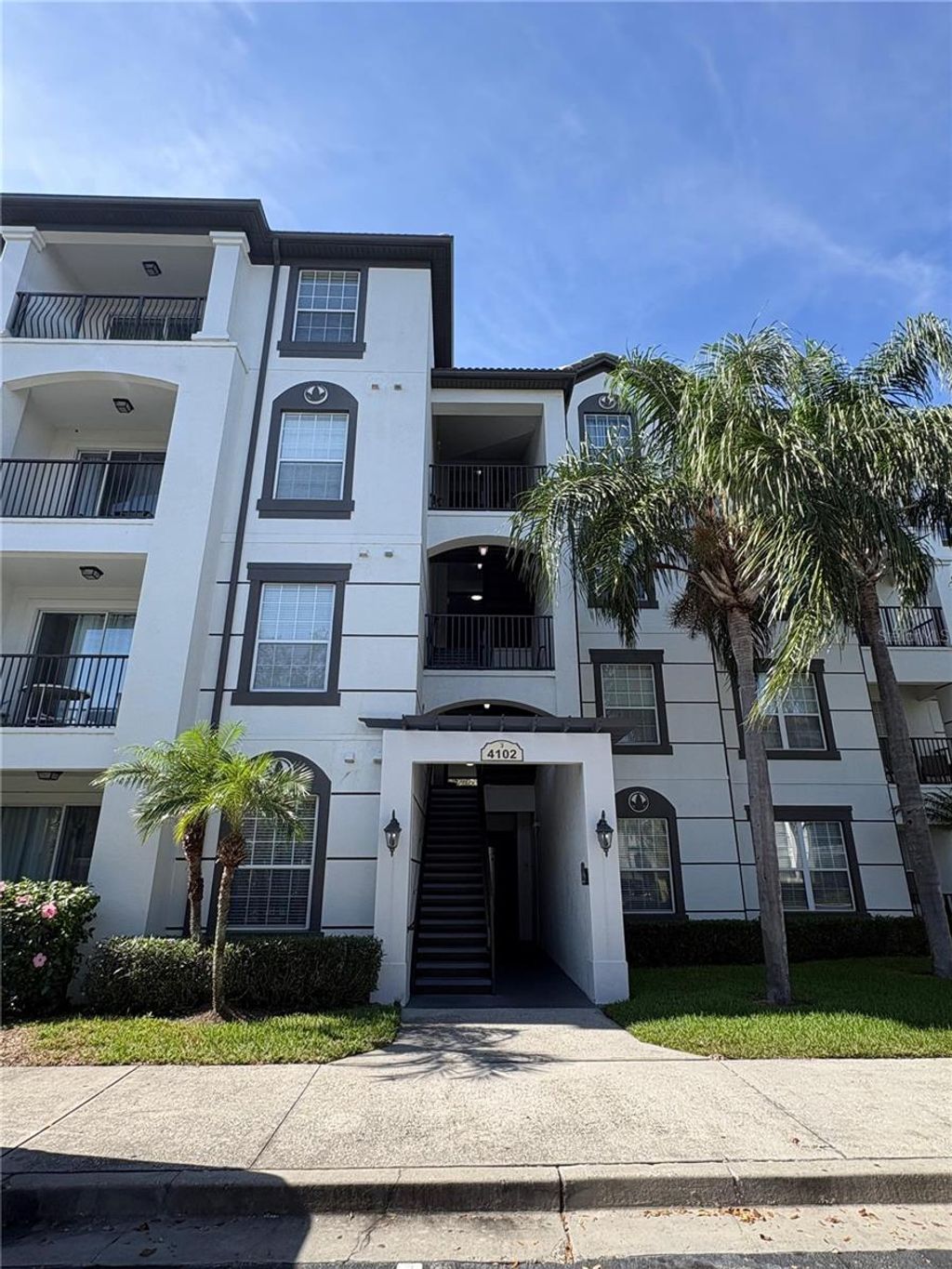 Photo of 4102 Breakview Drive #40103, Orlando, FL 32819 (MLS # O6387892)