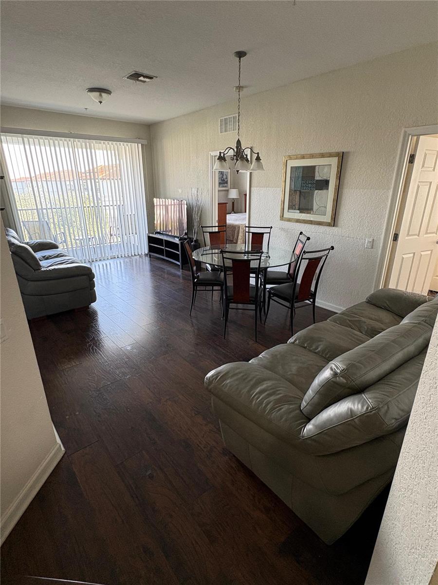 ISLES/CAY COMMONS - Residential