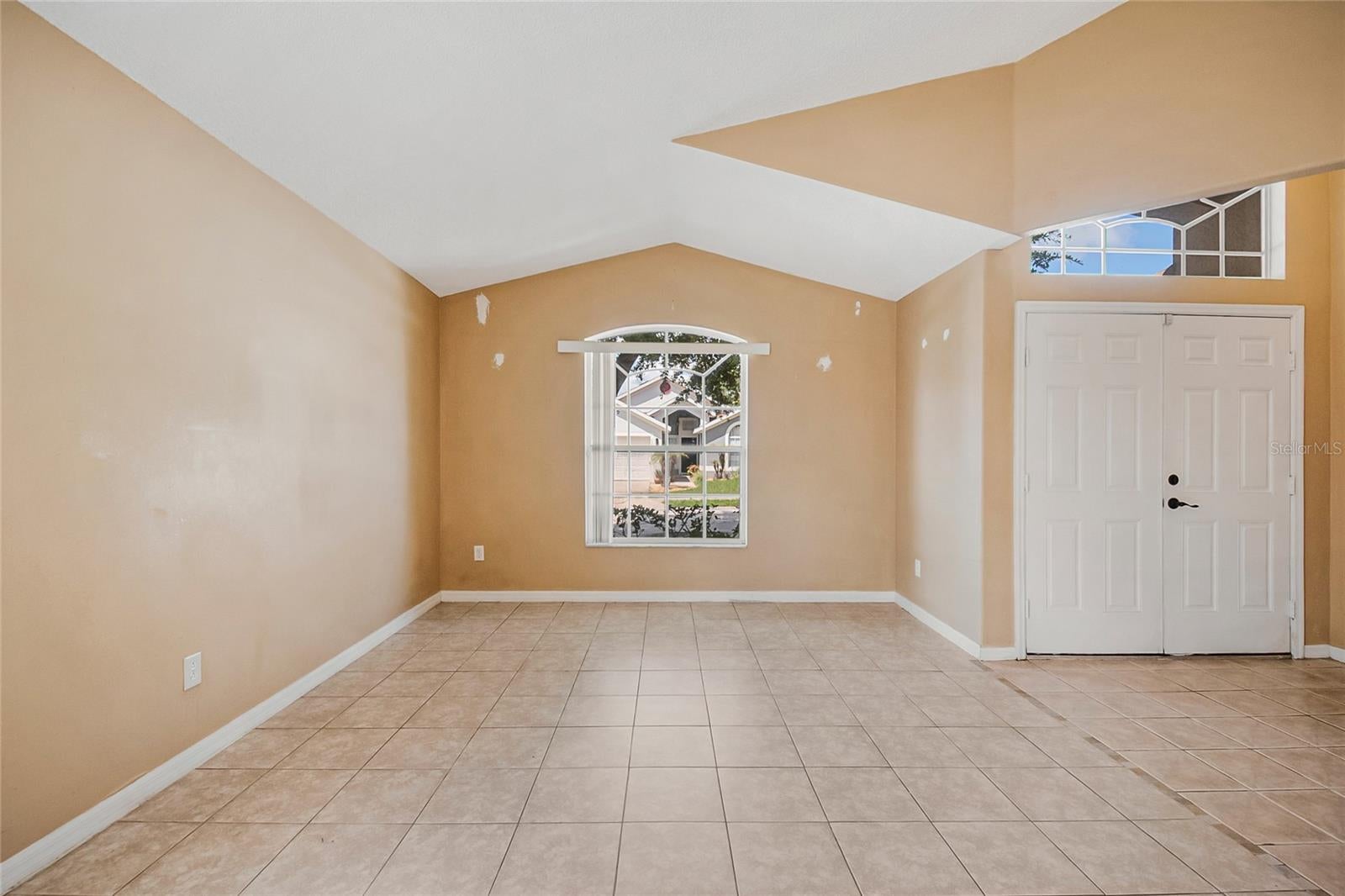 855 BRAYTON LANE