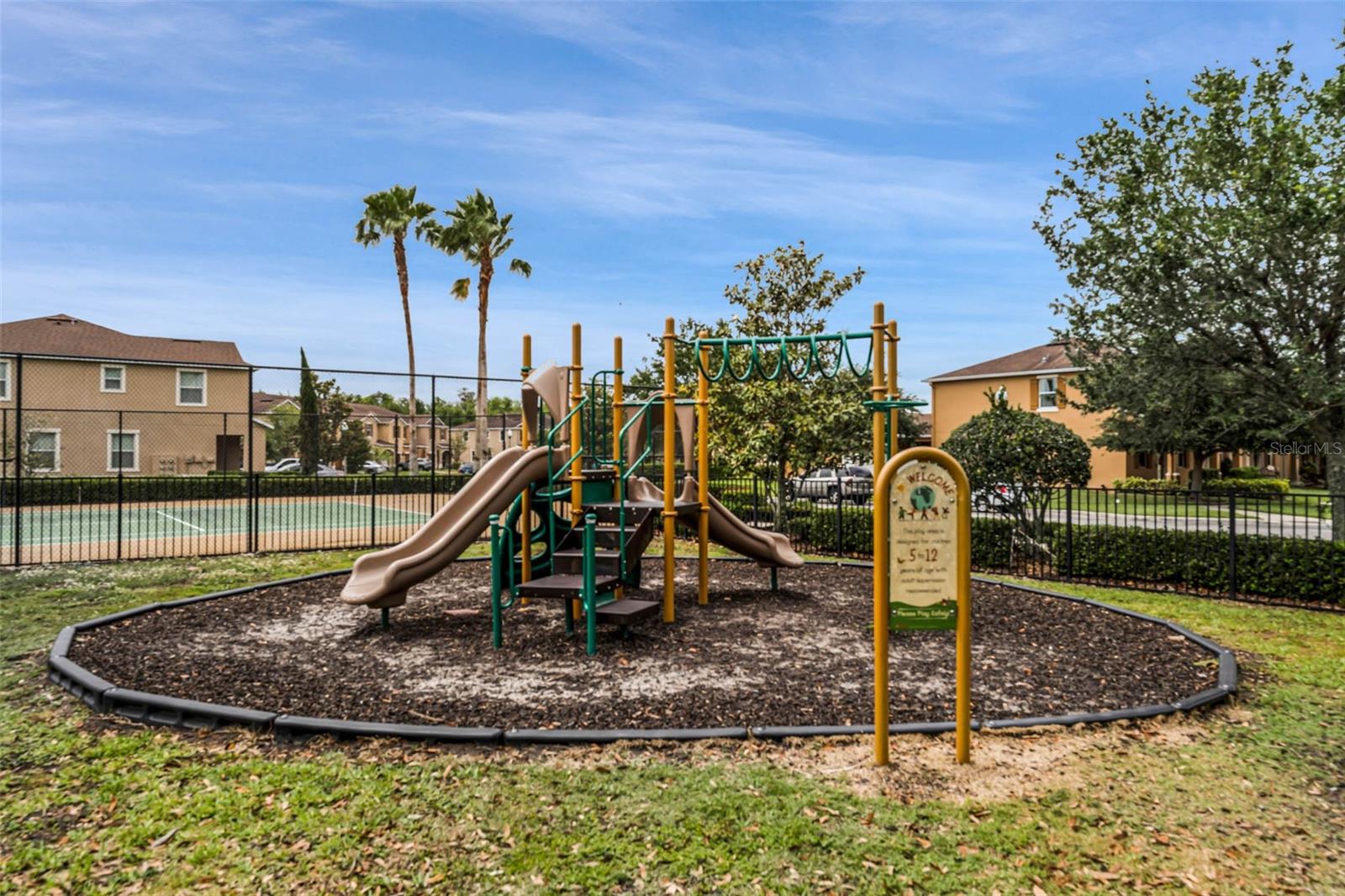 SAVANNAH LNDGS - Residential