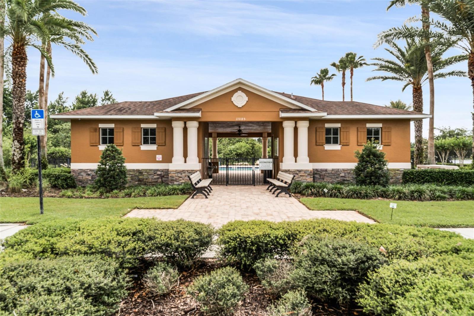 SAVANNAH LNDGS - Residential