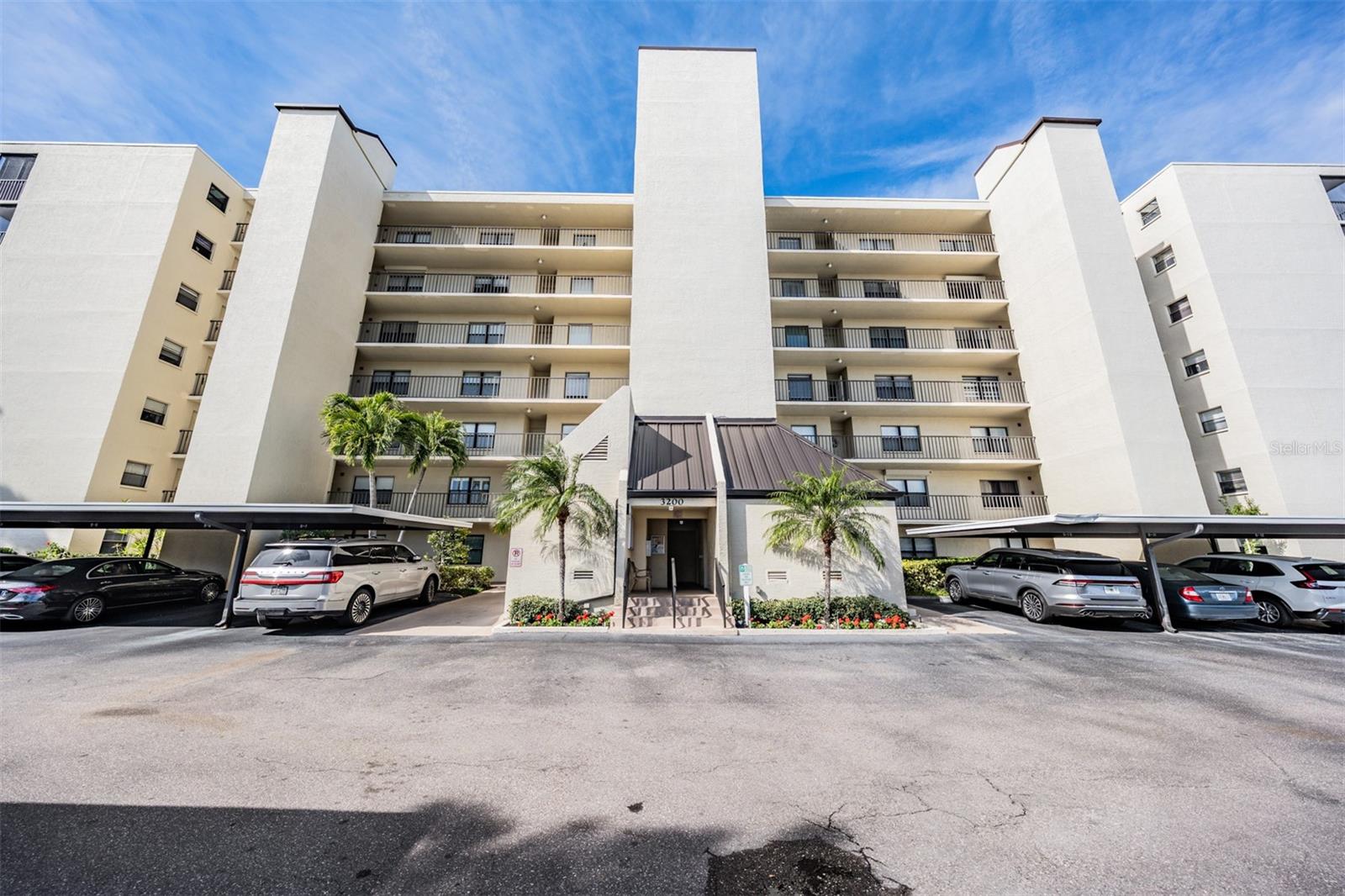 COVE CAY VILLAGE IV - Residential