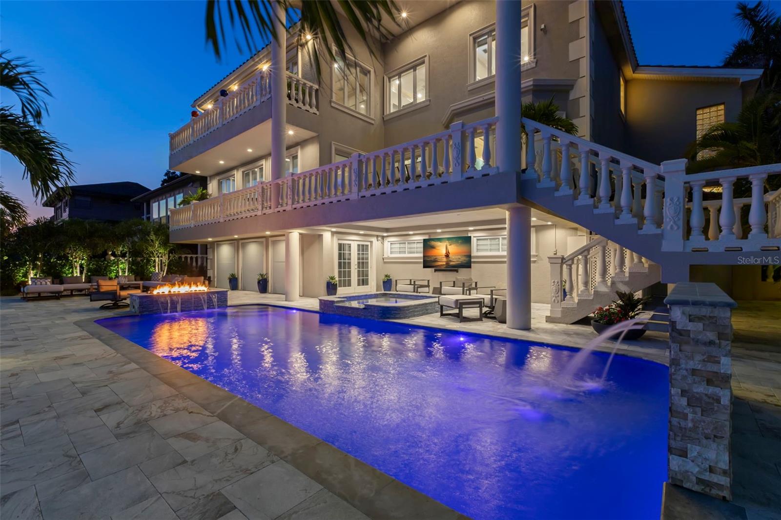 5907 BAYVIEW CIRCLE S