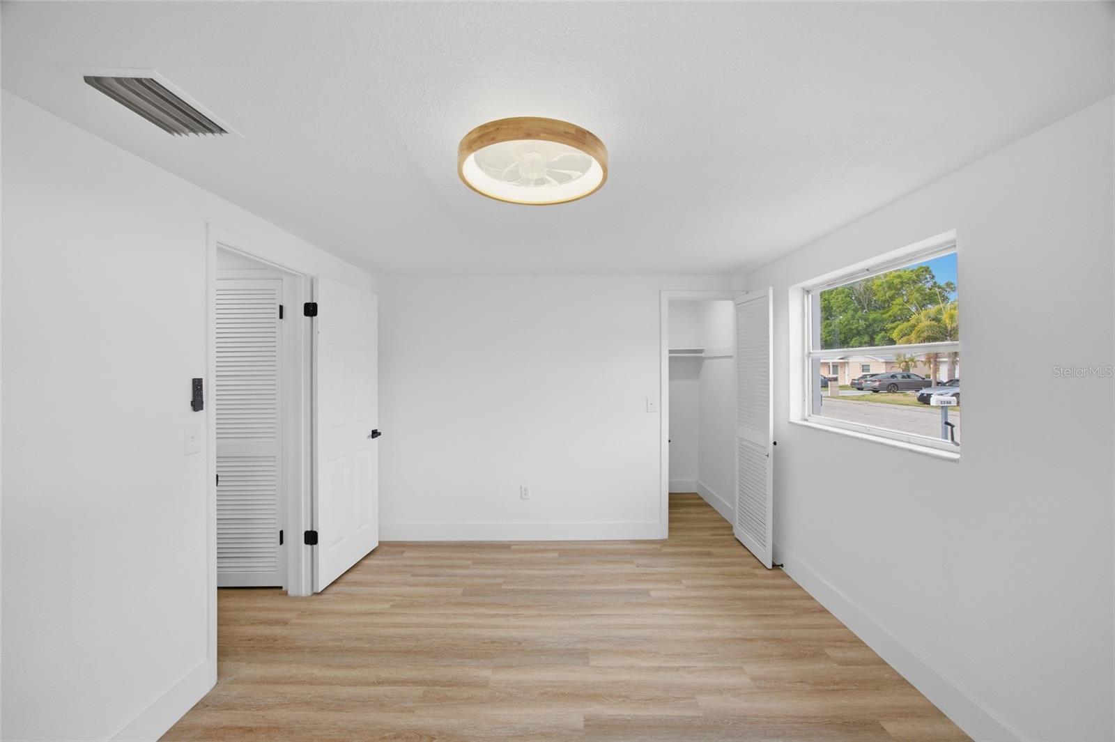 BEACON SQUARE - Residential