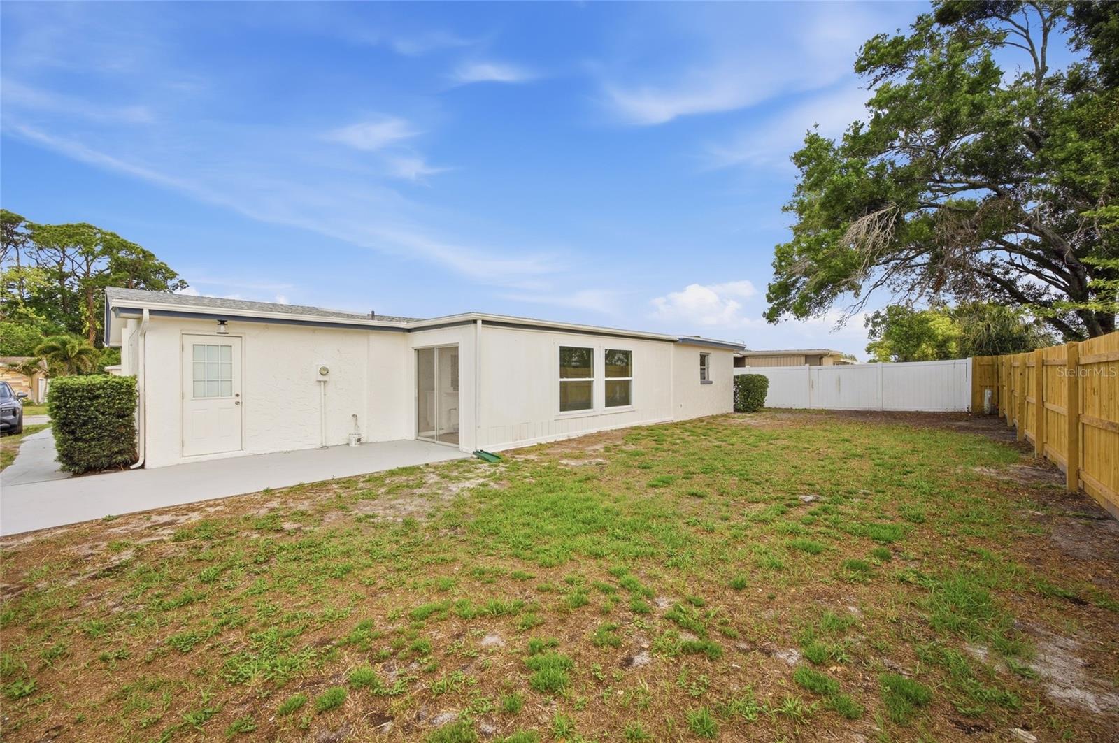 BEACON SQUARE - Residential