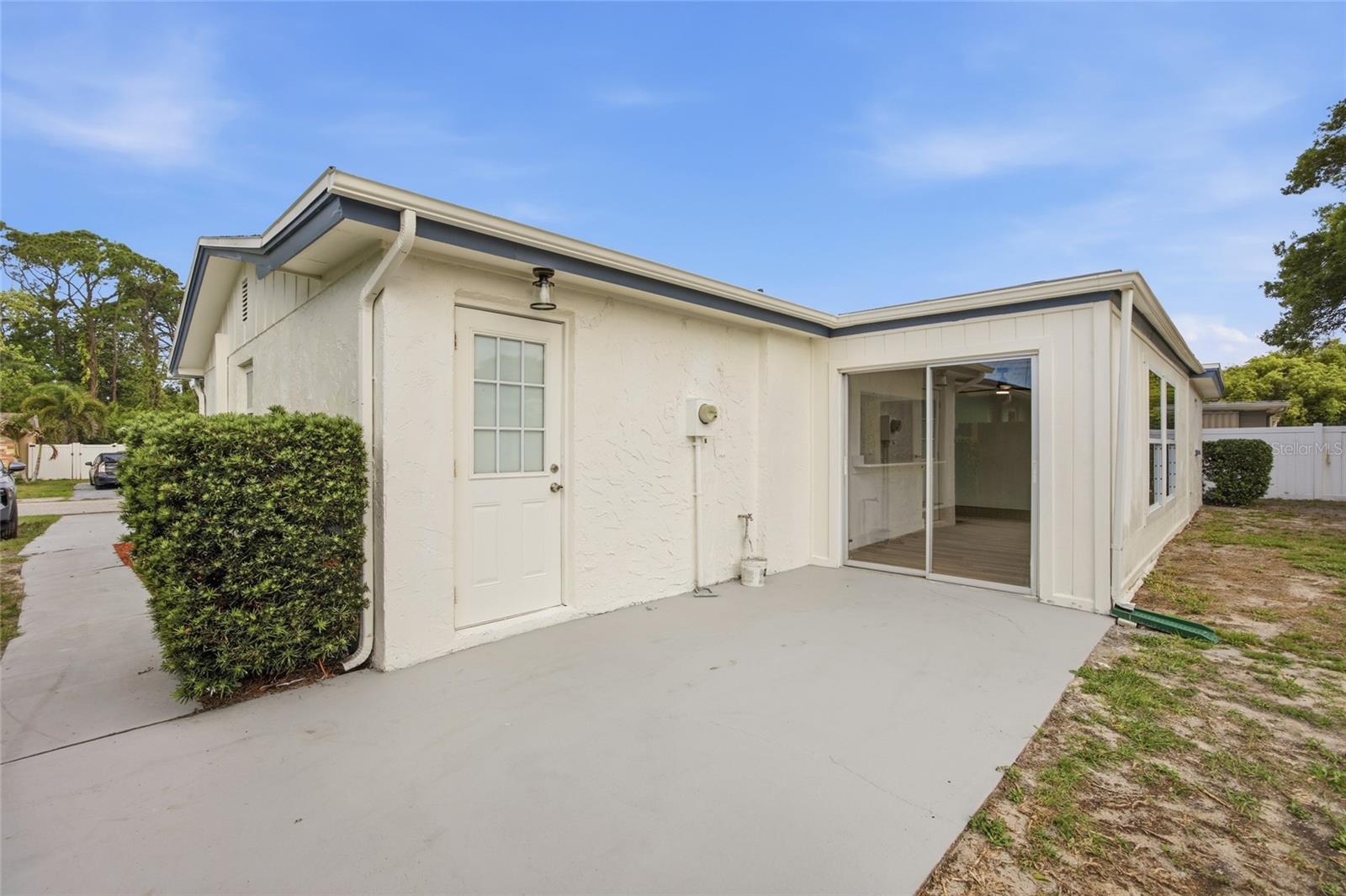 BEACON SQUARE - Residential