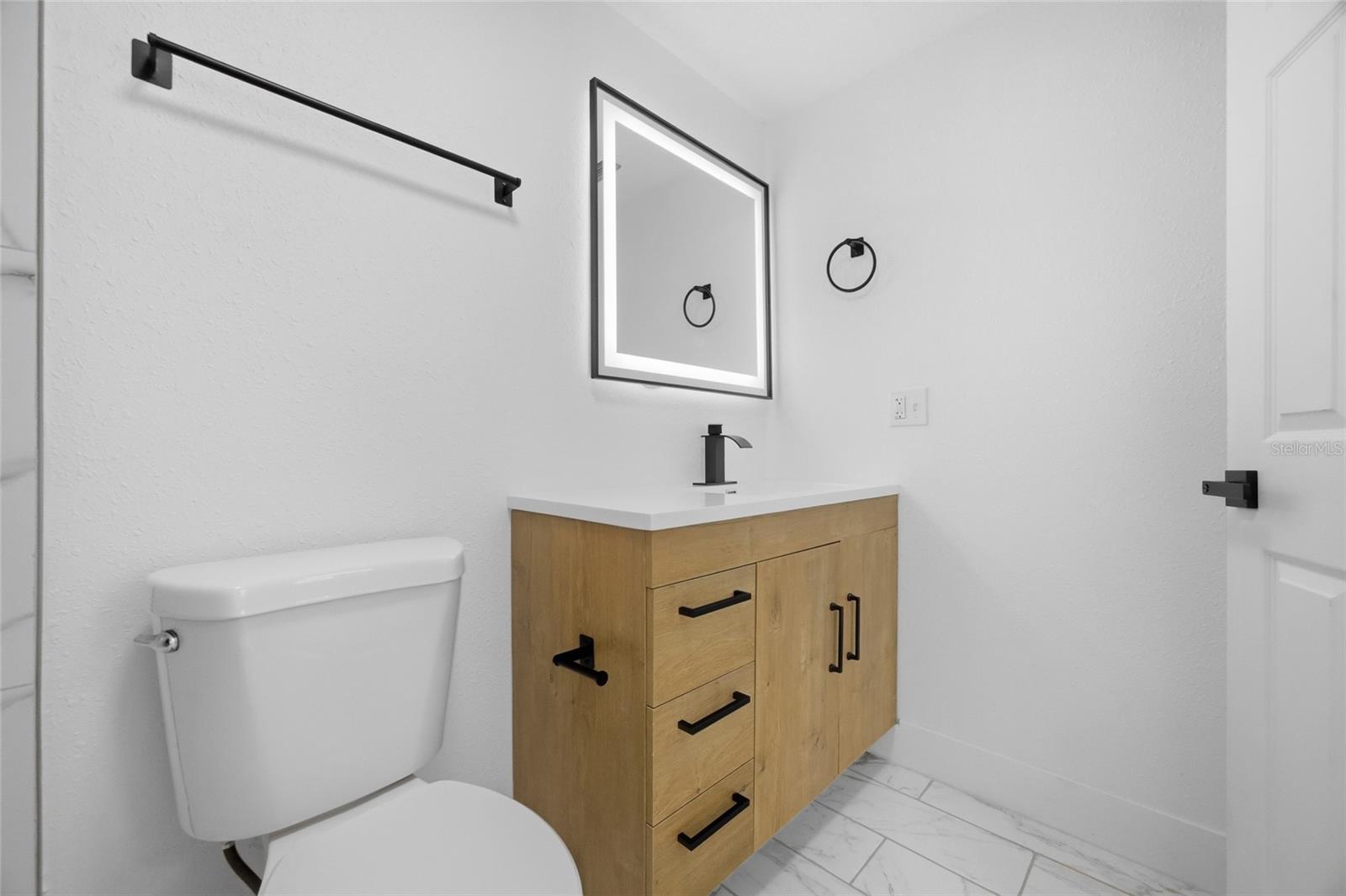 BEACON SQUARE - Residential