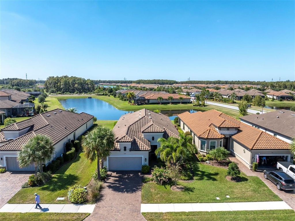 Photo of 3239 Forsythia Drive, Odessa, FL 33556 (MLS # TB8438442)