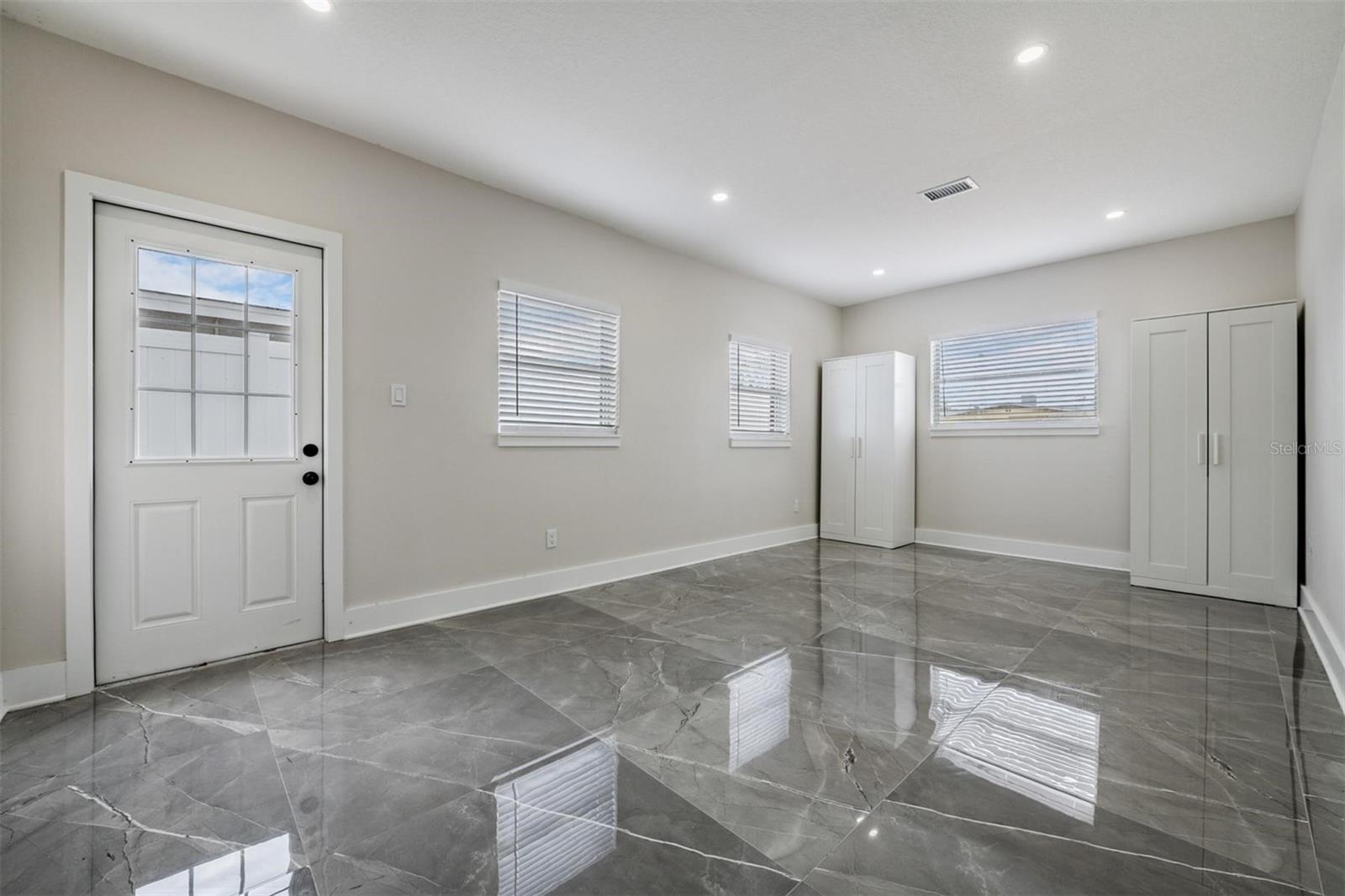 TOWNN COUNTRY PARK UN 06 - Residential