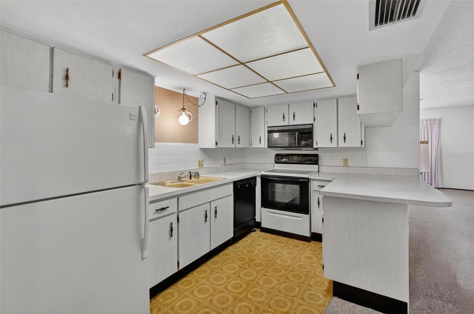 SPRINGWOOD VILLAS - Residential