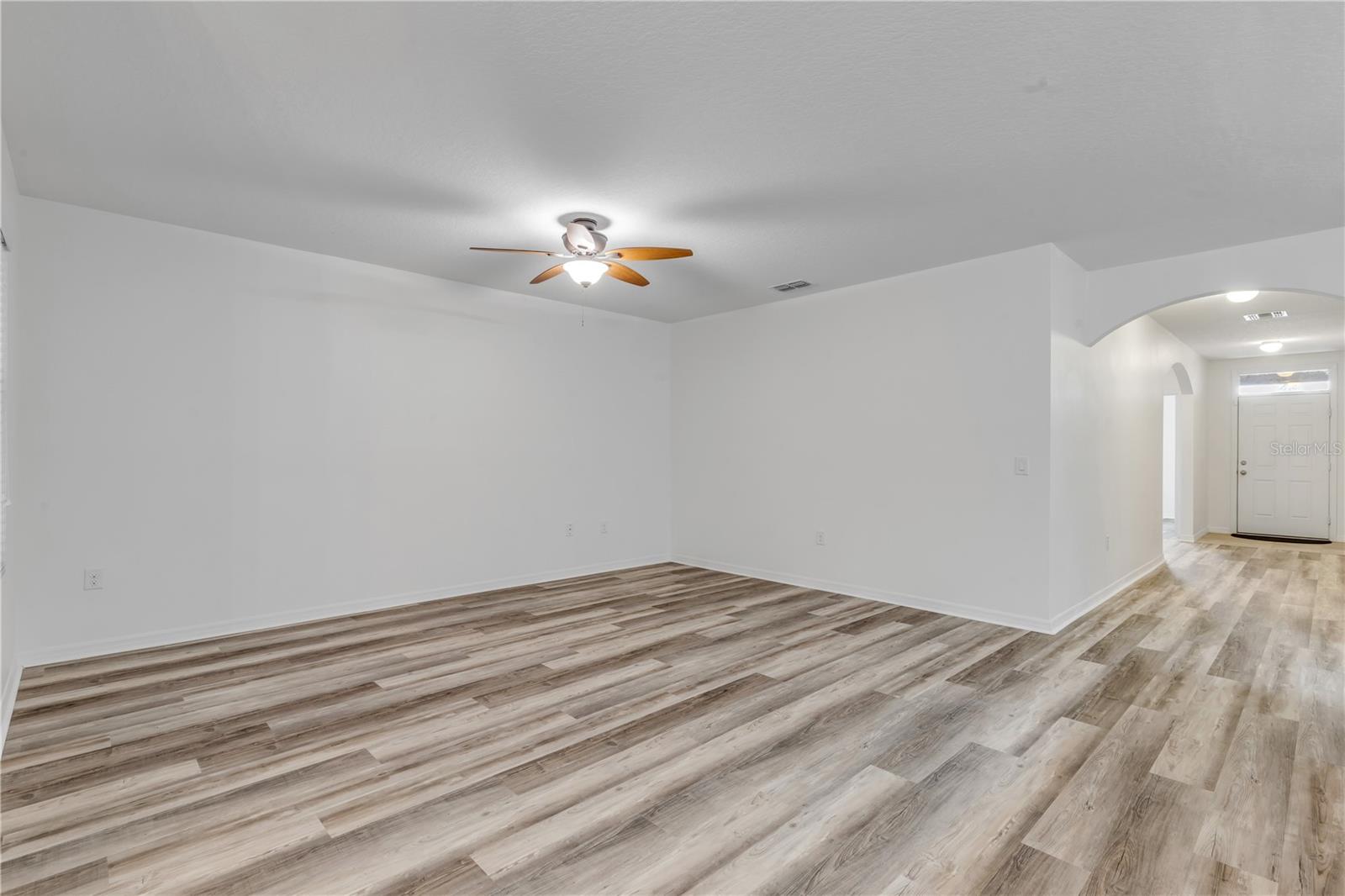 EDGEWATER LAKES N PH 01A - Residential