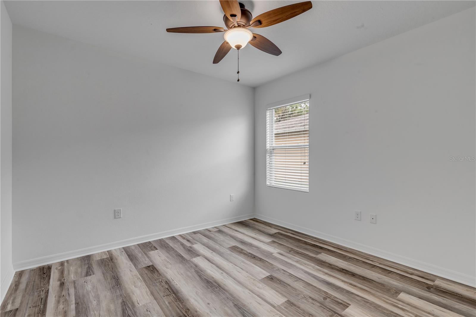 EDGEWATER LAKES N PH 01A - Residential