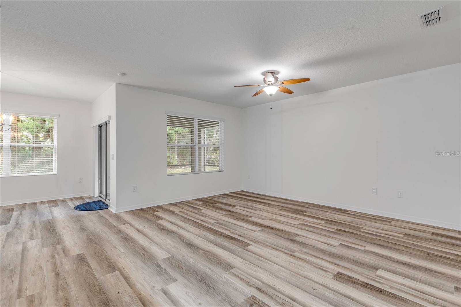 EDGEWATER LAKES N PH 01A - Residential