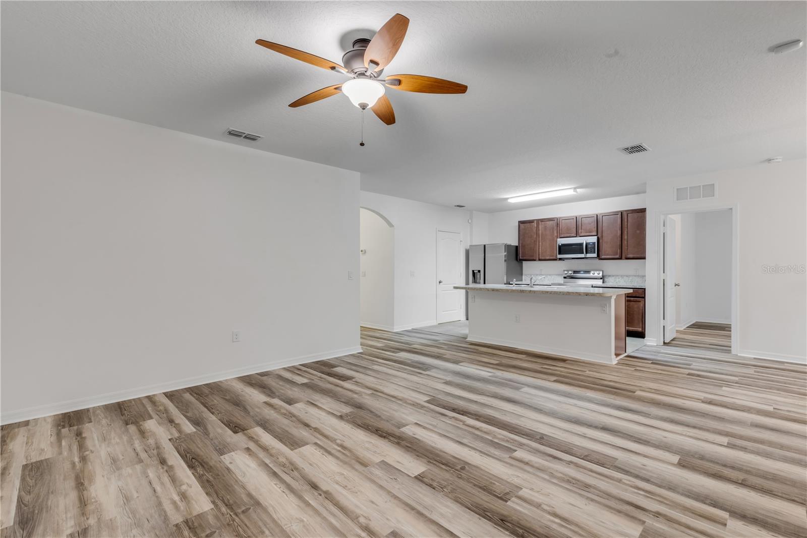 EDGEWATER LAKES N PH 01A - Residential