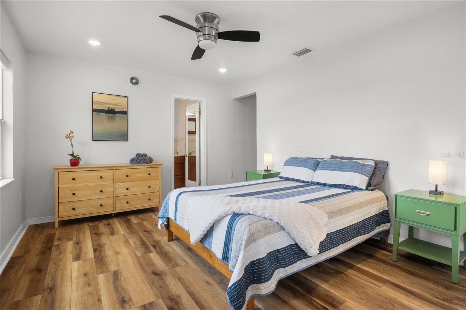 EAST VIEW PKWY - Residential