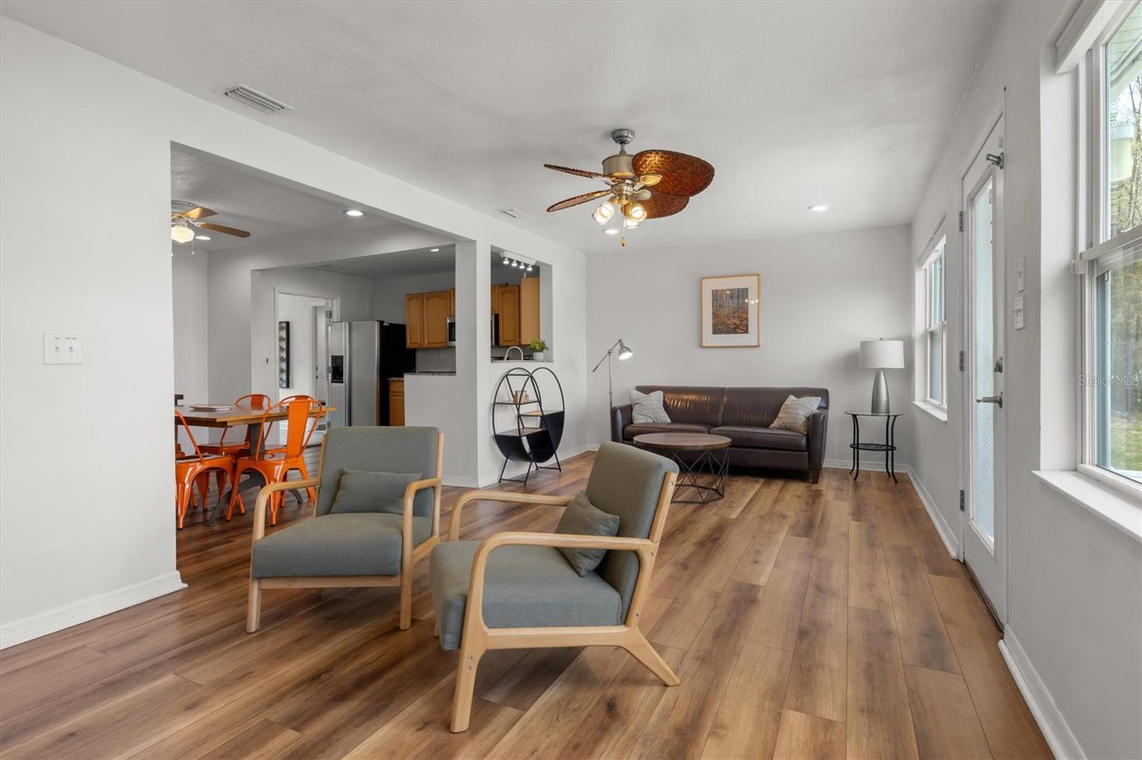 EAST VIEW PKWY - Residential