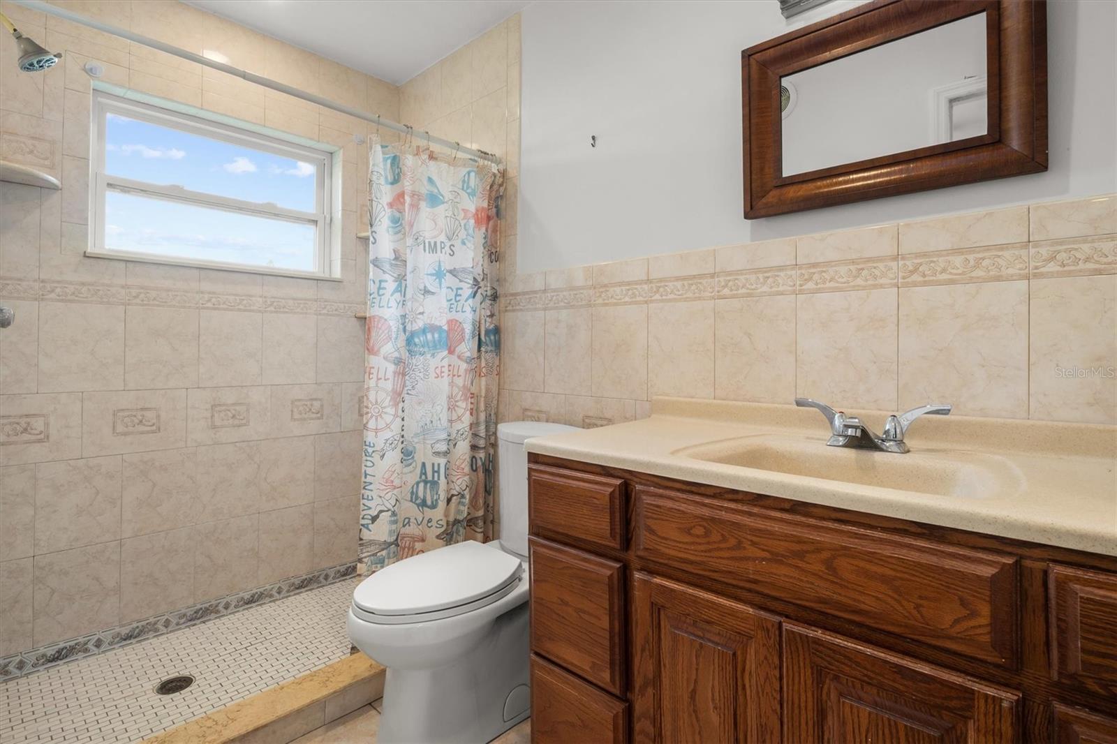 EAST VIEW PKWY - Residential