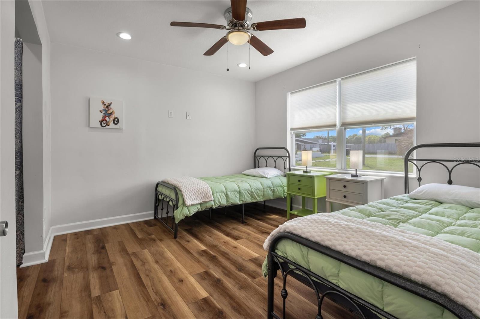 EAST VIEW PKWY - Residential