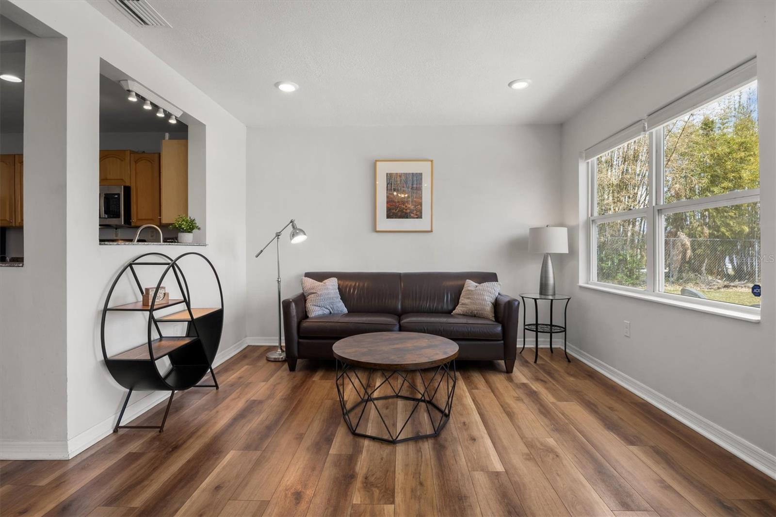 EAST VIEW PKWY - Residential