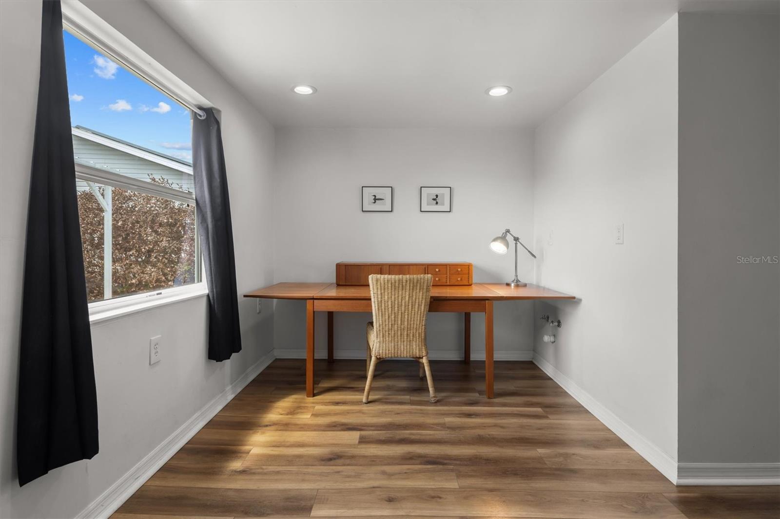 EAST VIEW PKWY - Residential