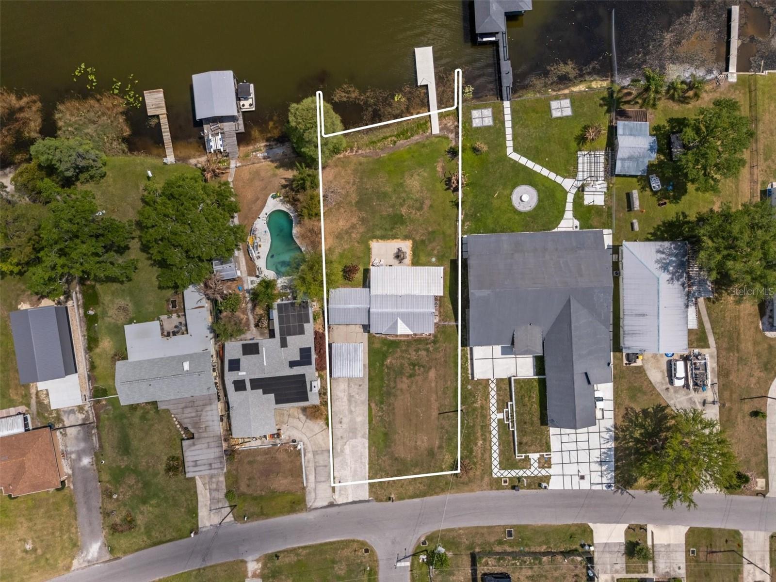 EAST VIEW PKWY - Residential