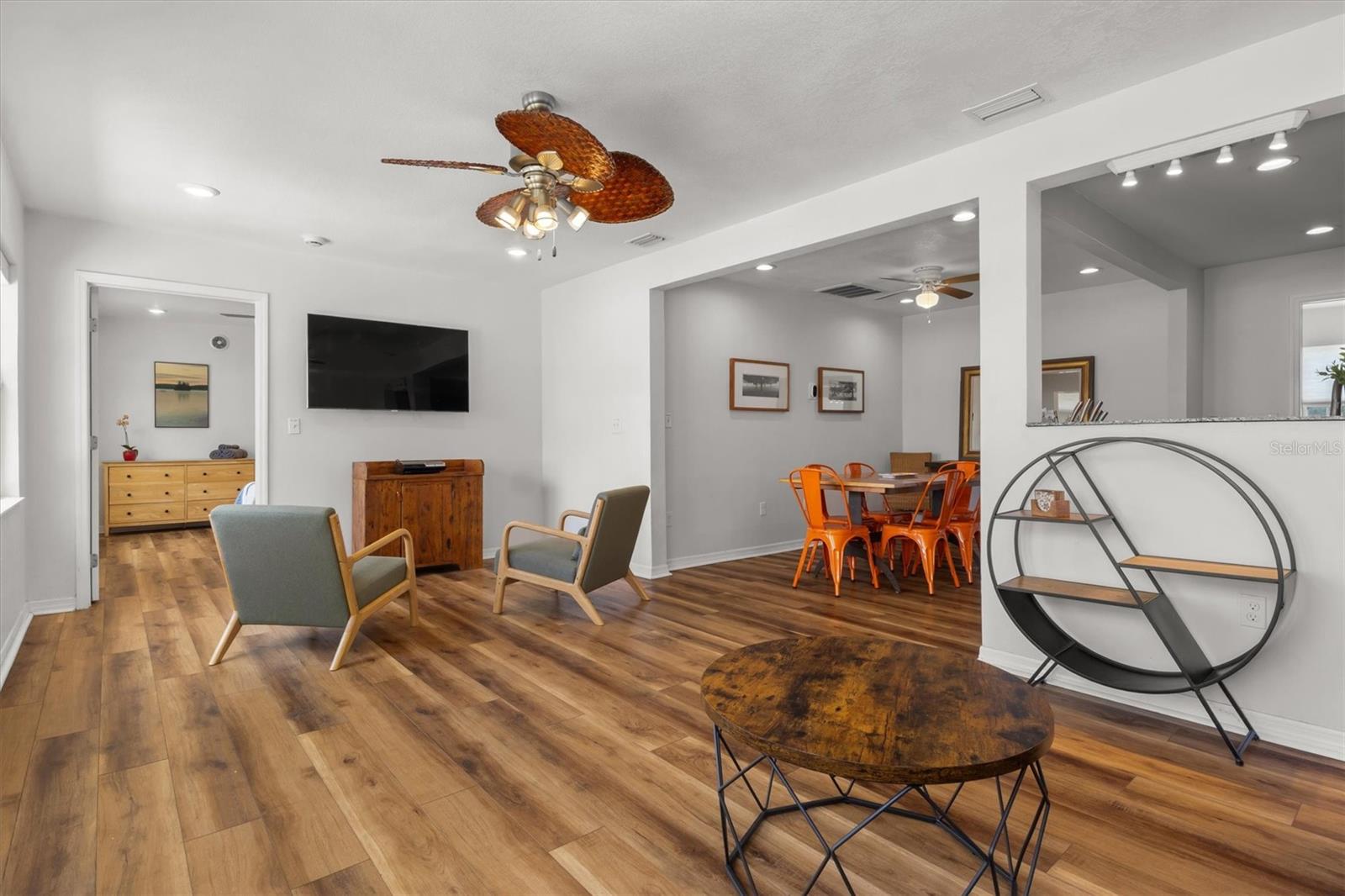 EAST VIEW PKWY - Residential