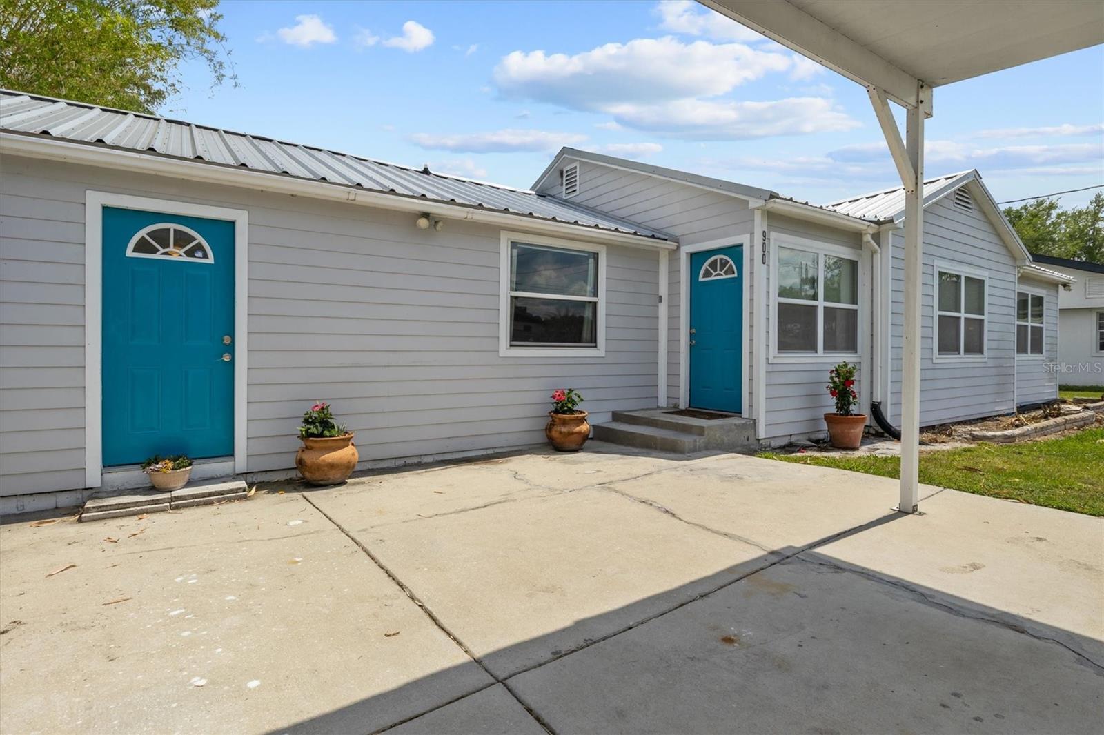 EAST VIEW PKWY - Residential