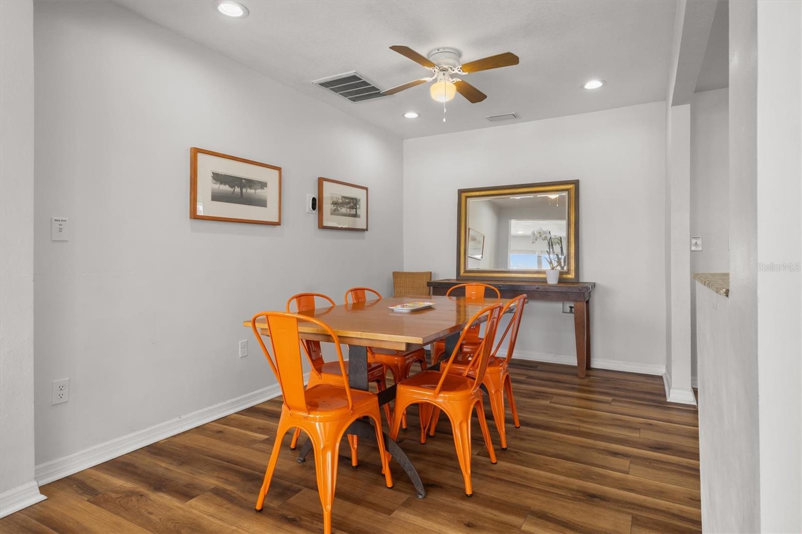 EAST VIEW PKWY - Residential