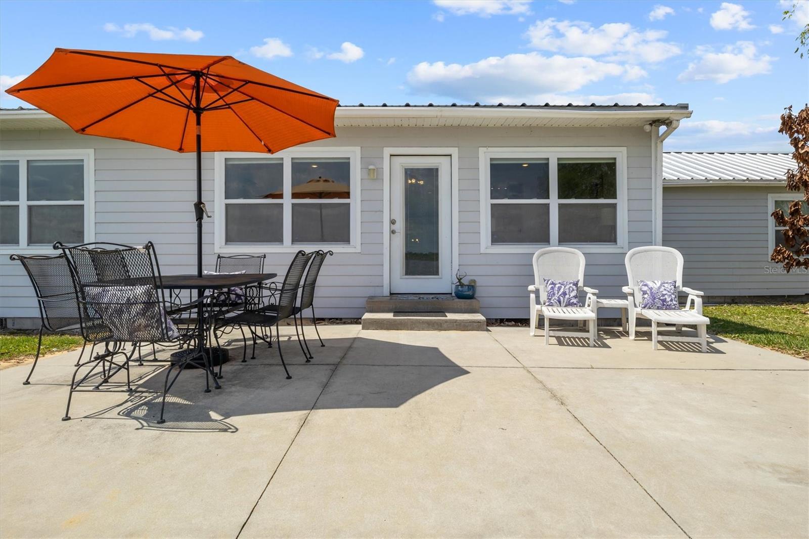 EAST VIEW PKWY - Residential