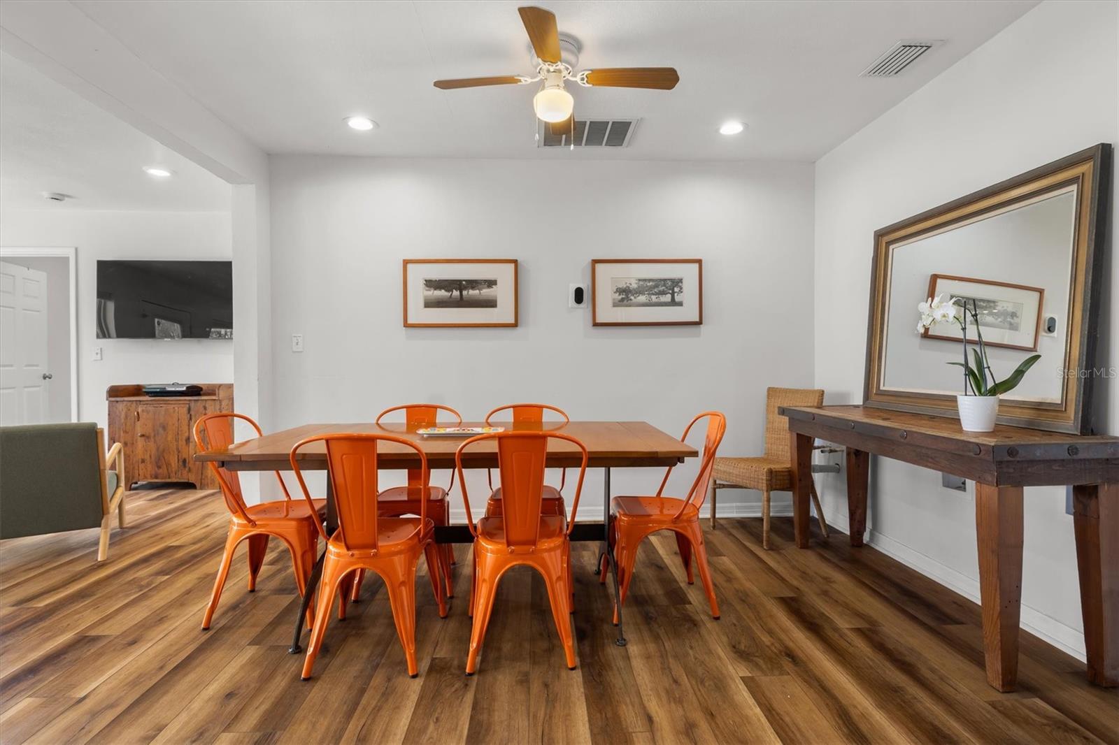 EAST VIEW PKWY - Residential