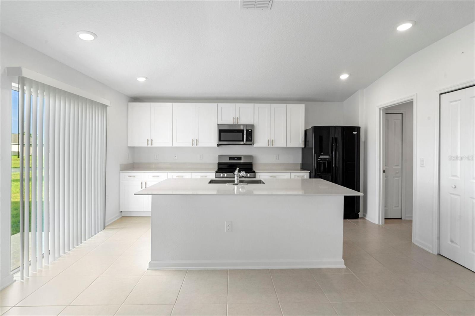 INTEGRATED LPGA PH B - Residential Lease