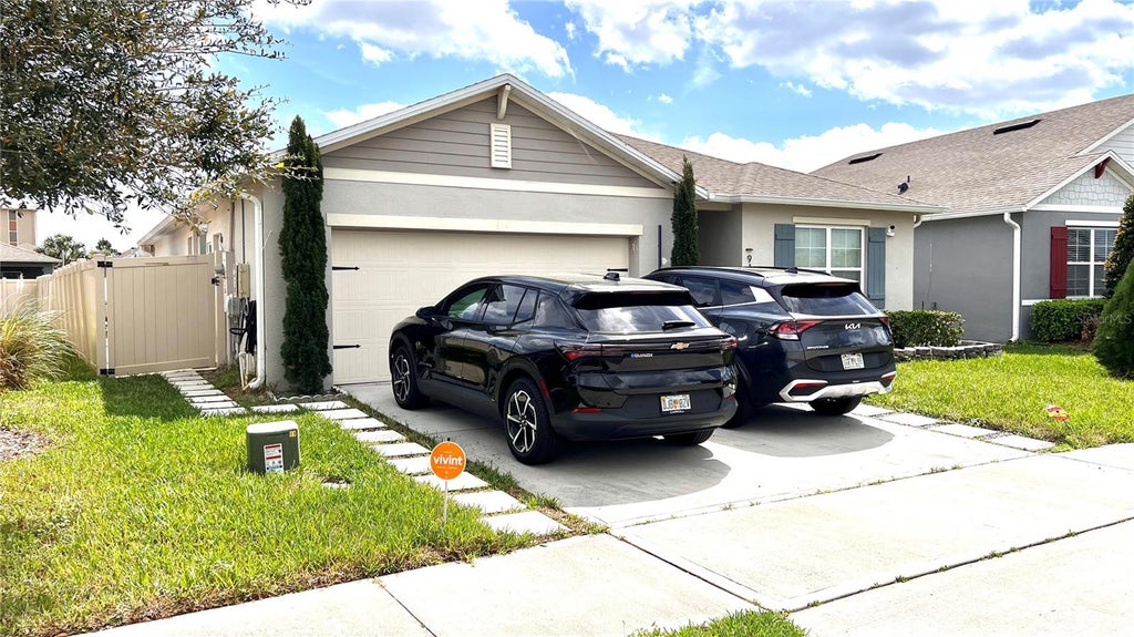 Photo of 914 Guadalupe Drive, Orange City, FL 32763 (MLS # O6449786)