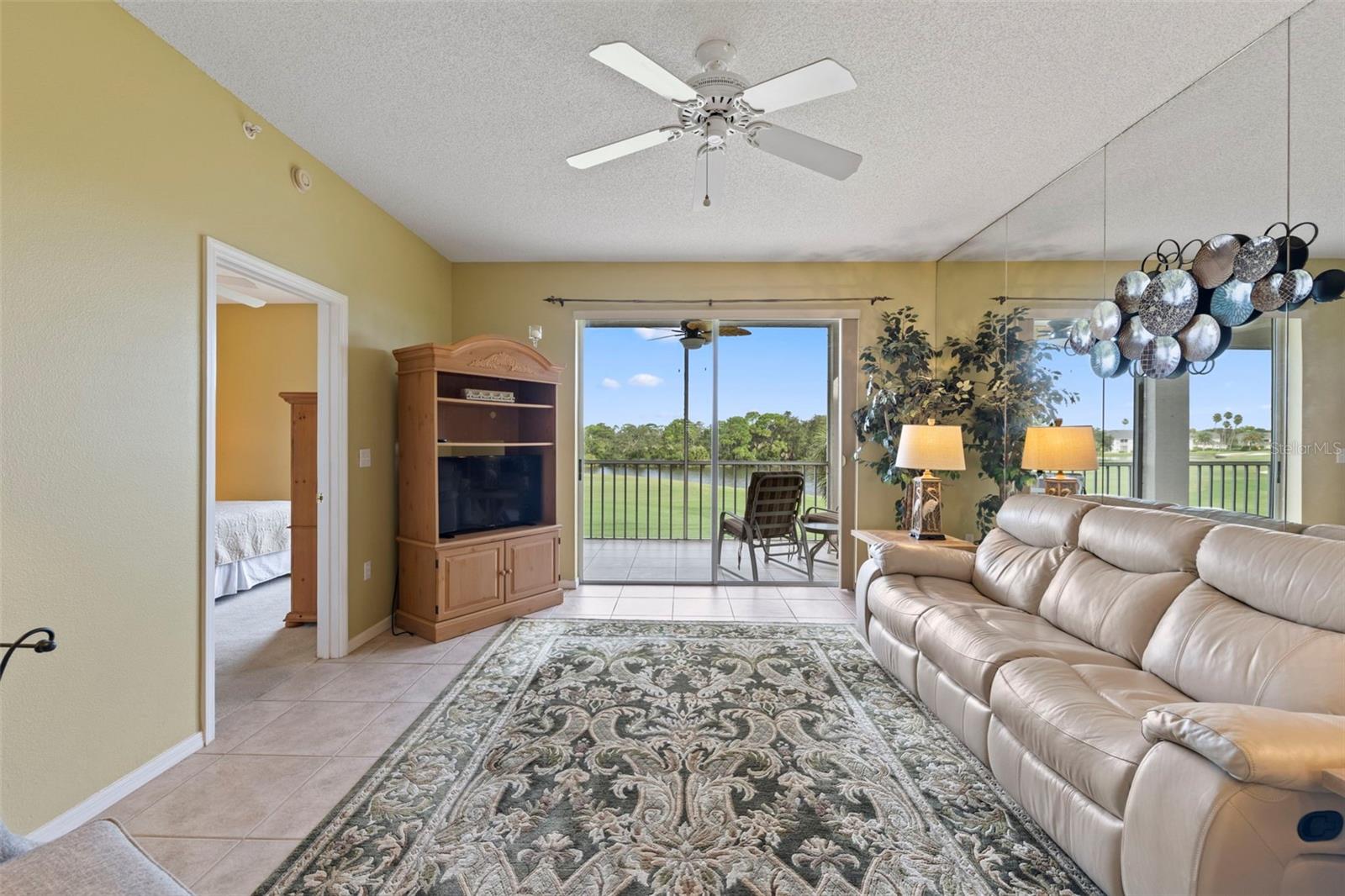 9610 CLUB SOUTH CIRCLE 4207