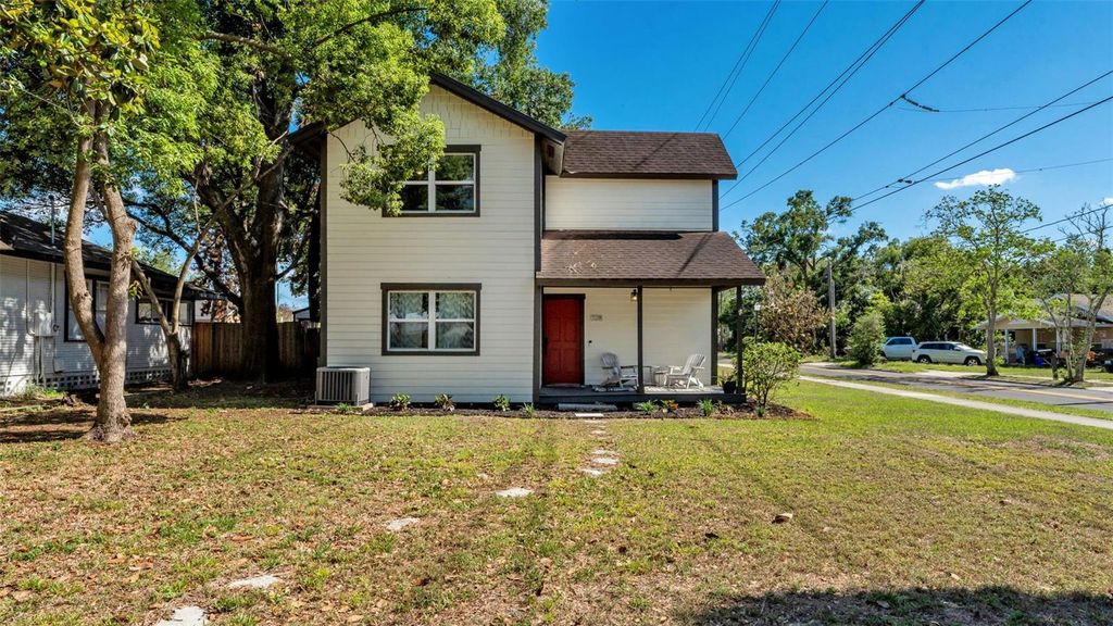 Photo of 728 W Belmar Street, Lakeland, FL 33803 (MLS # L4961466)