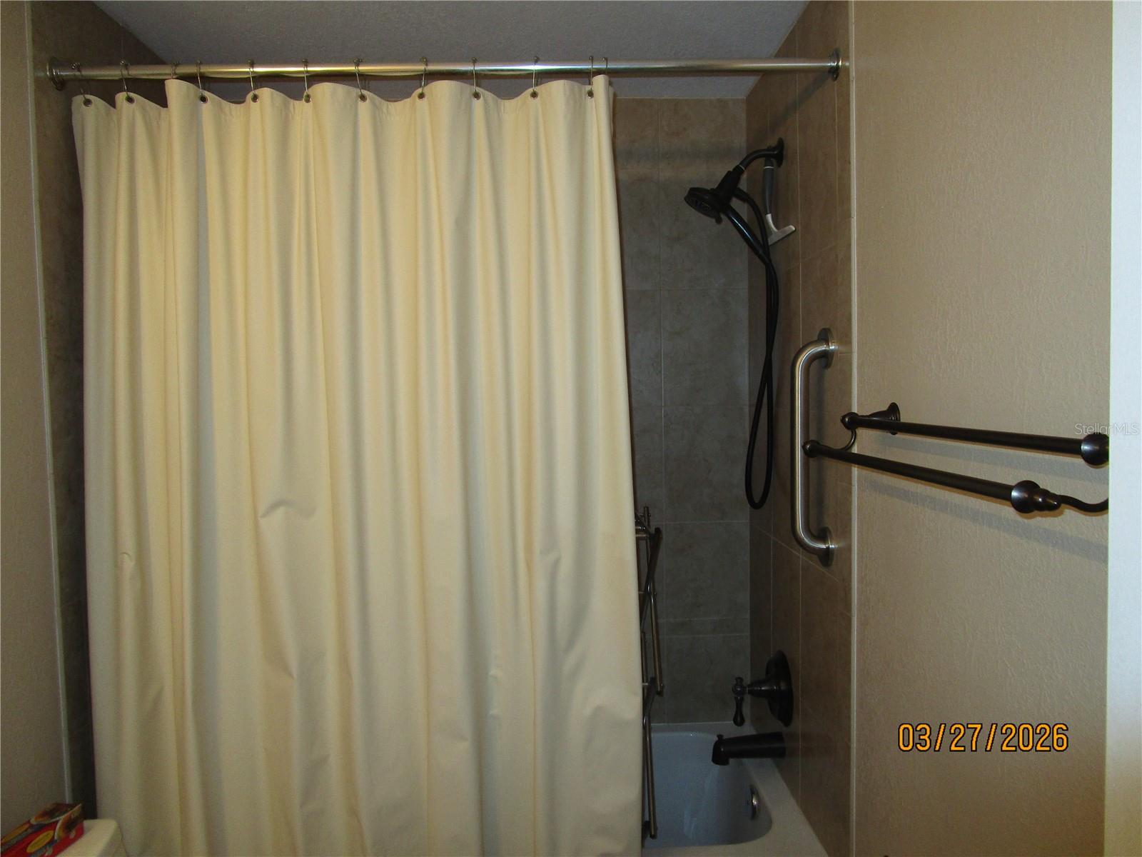 TOWN APTS CONDO - Residential