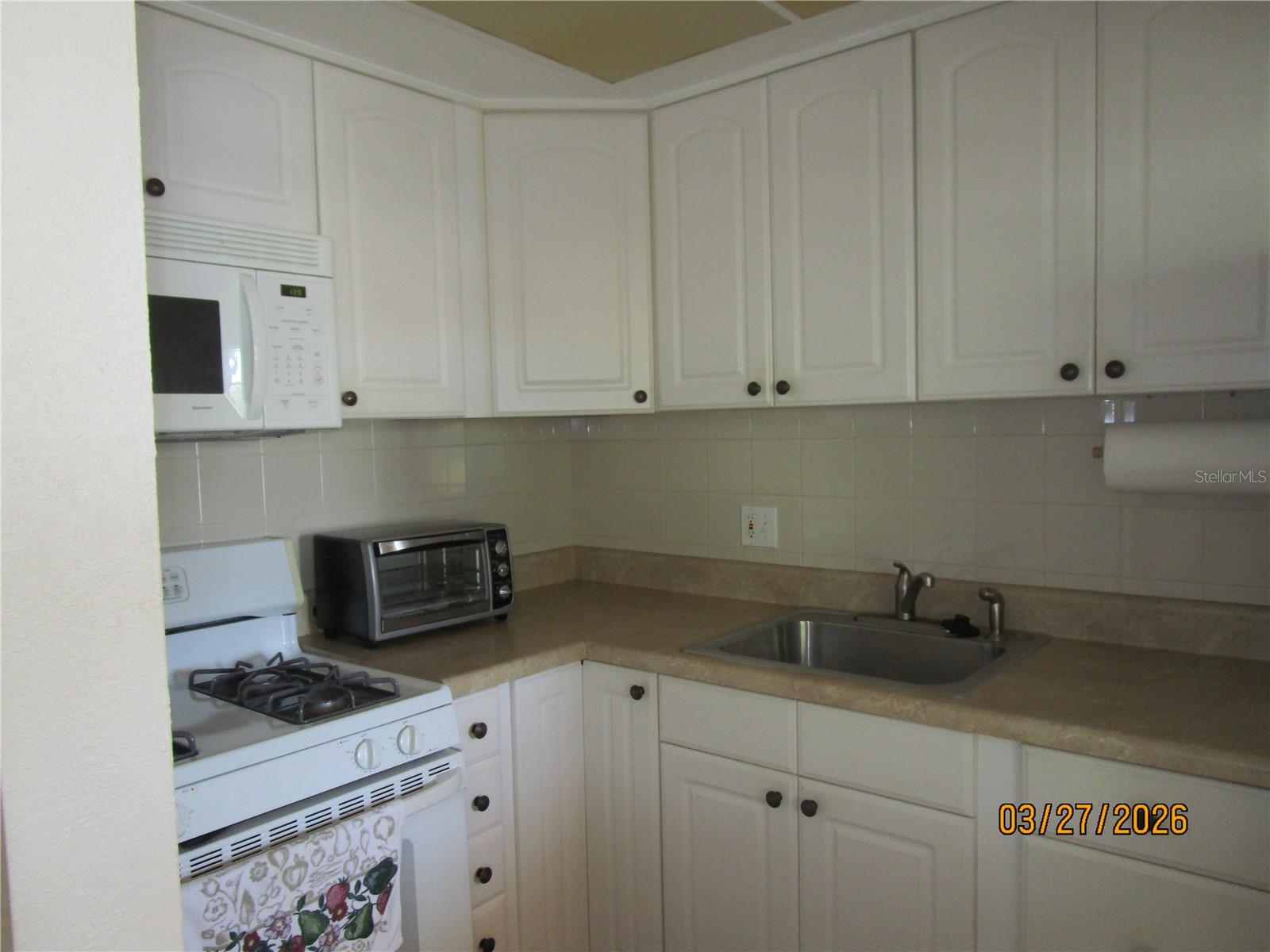 TOWN APTS CONDO - Residential