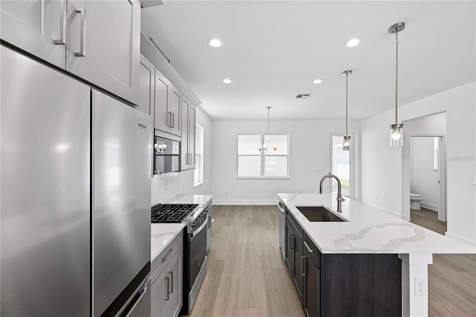 1582 RIDGEBACK DRIVE