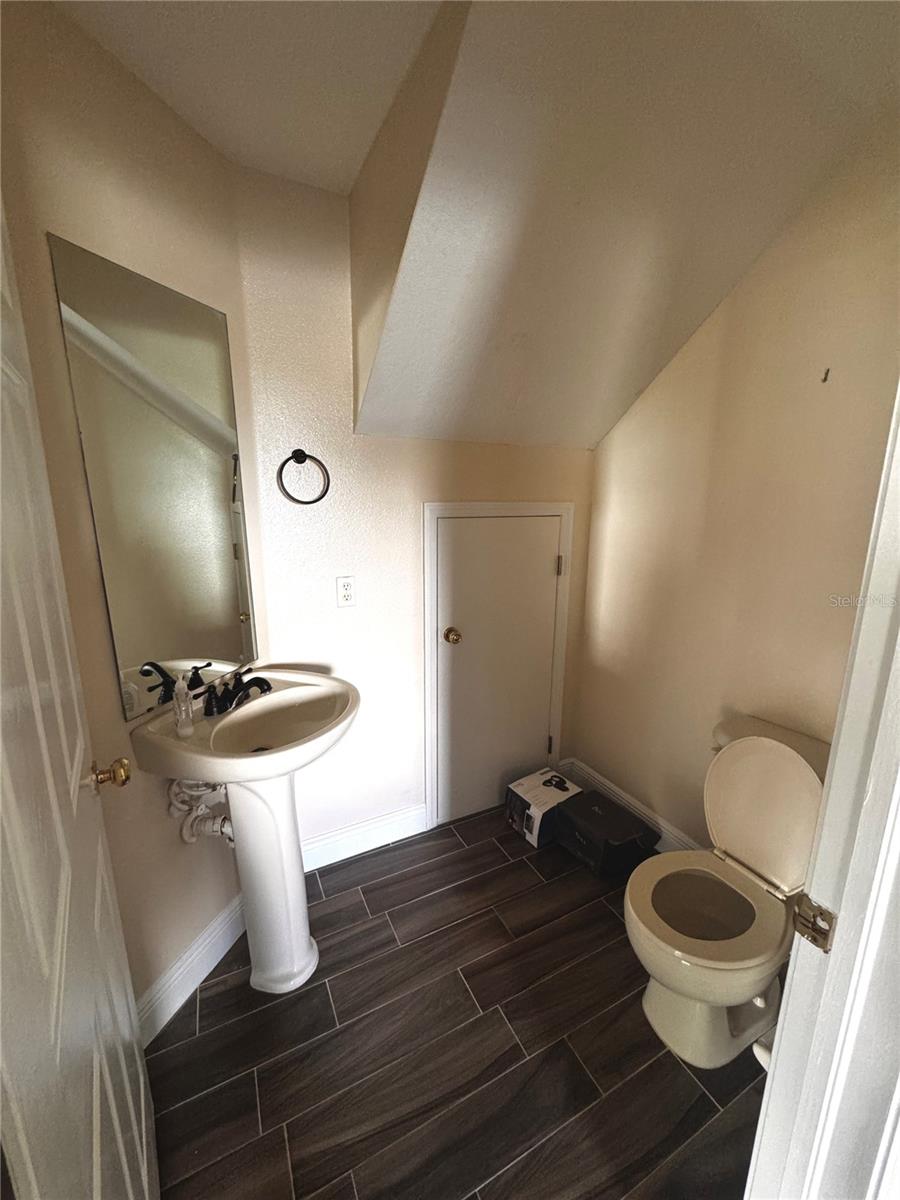 KINGS MILL PH II - Residential Lease