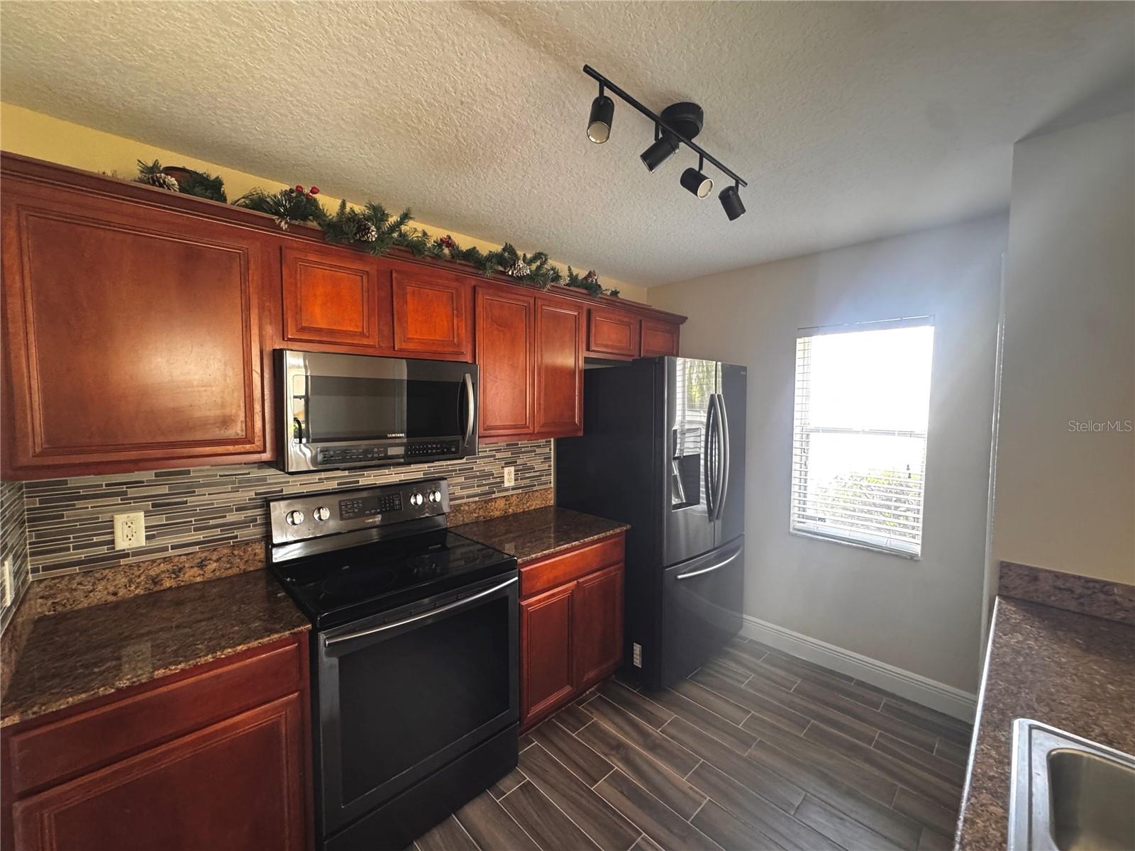 KINGS MILL PH II - Residential Lease