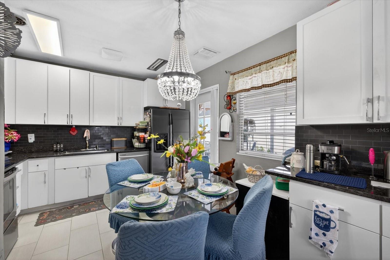 611 N BRADFORD AVENUE