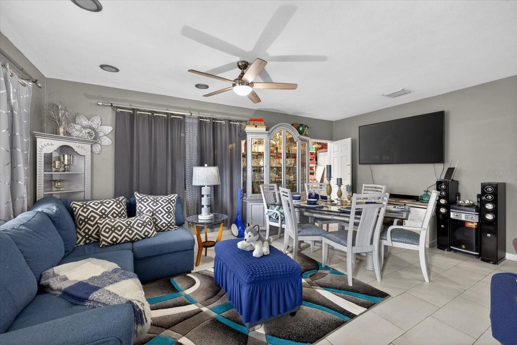 Photo of 611 N Bradford Avenue, Tampa, FL 33609 (MLS # TB8496865)