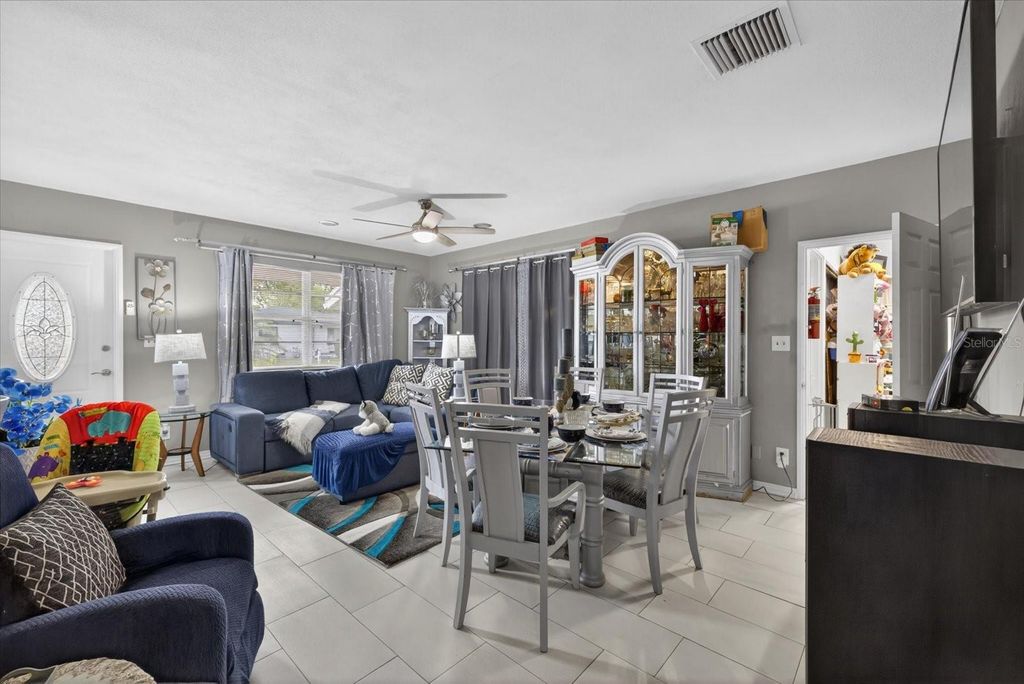 Photo of 611 N Bradford Avenue, Tampa, FL 33609 (MLS # TB8496865)