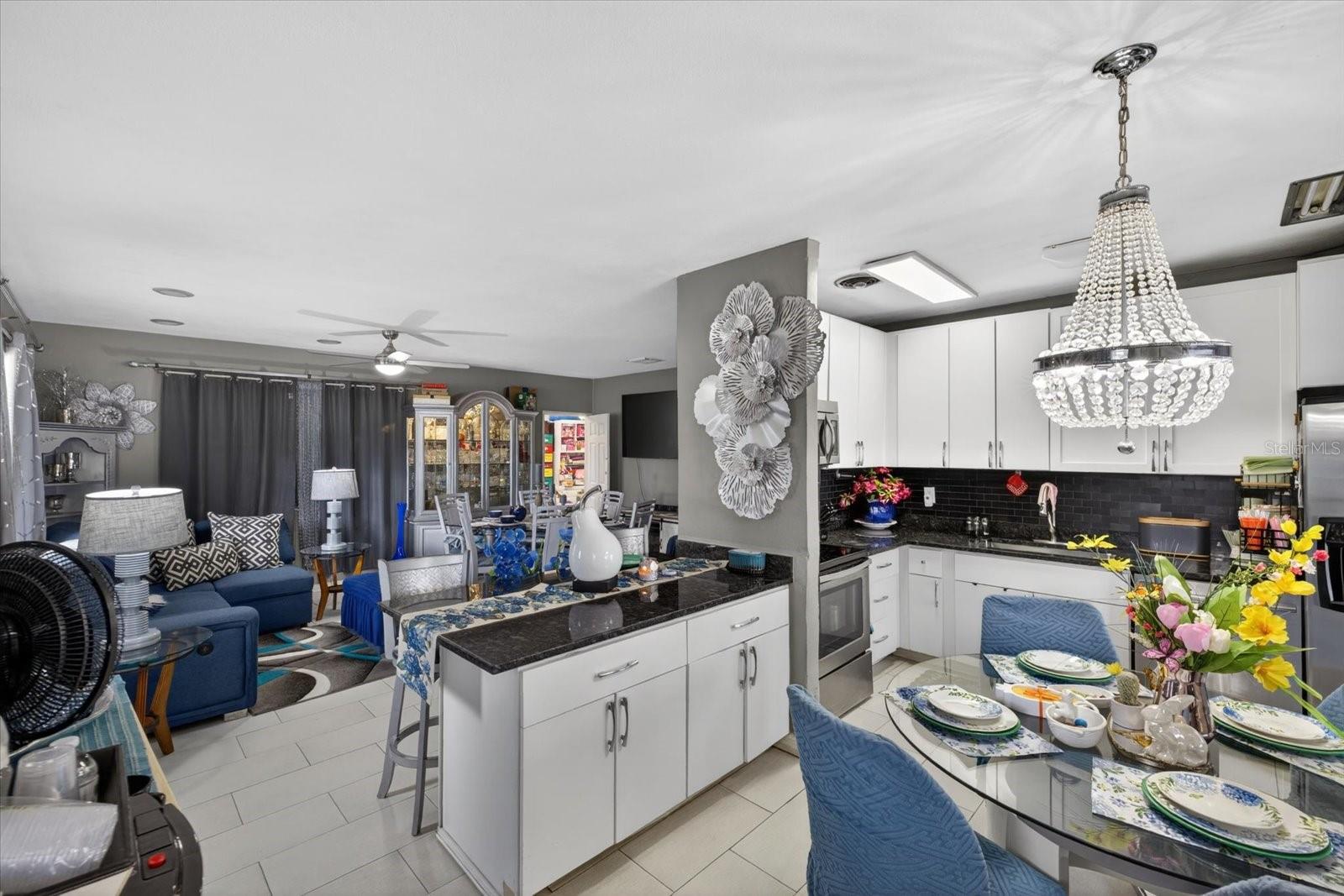 611 N BRADFORD AVENUE