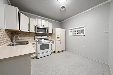 Tiny photo for 215 S Pine Avenue, Ocala, FL 34471 (MLS # OM726067)