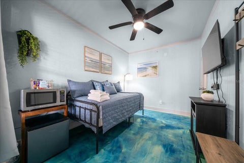 Tiny photo for 215 S Pine Avenue, Ocala, FL 34471 (MLS # OM726067)